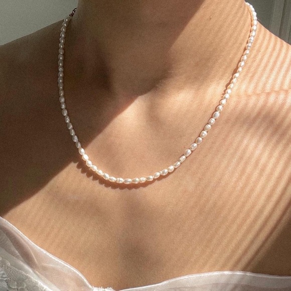 18K Gold Freshwater Pearl Necklace - Picture 6 of 8